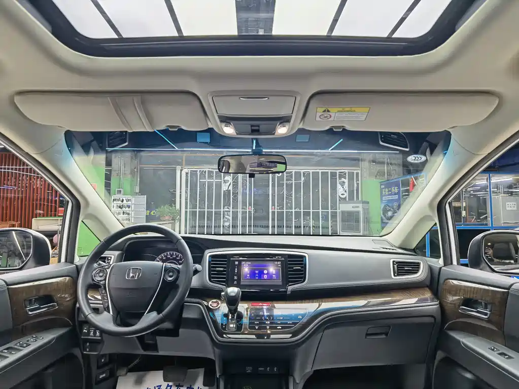 Honda Odyssey — миниатюра 7