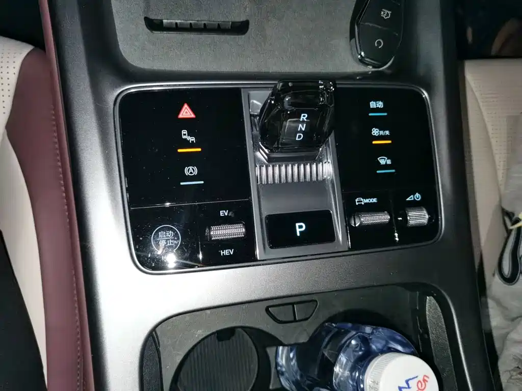 BYD Seal — миниатюра 10