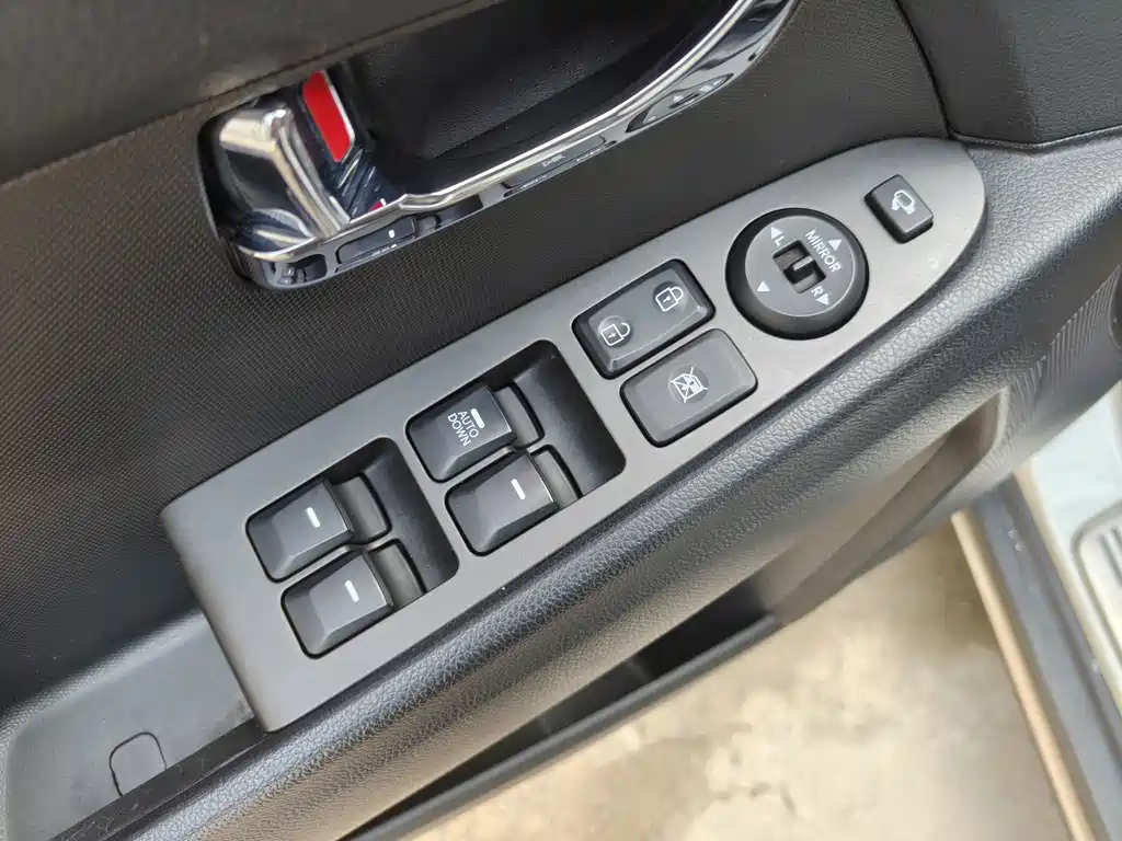 Kia Sportage — миниатюра 7