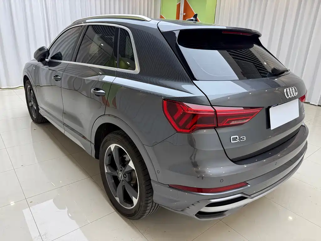 Audi Q3 2023 35 TFSI Fashion (1.4T)