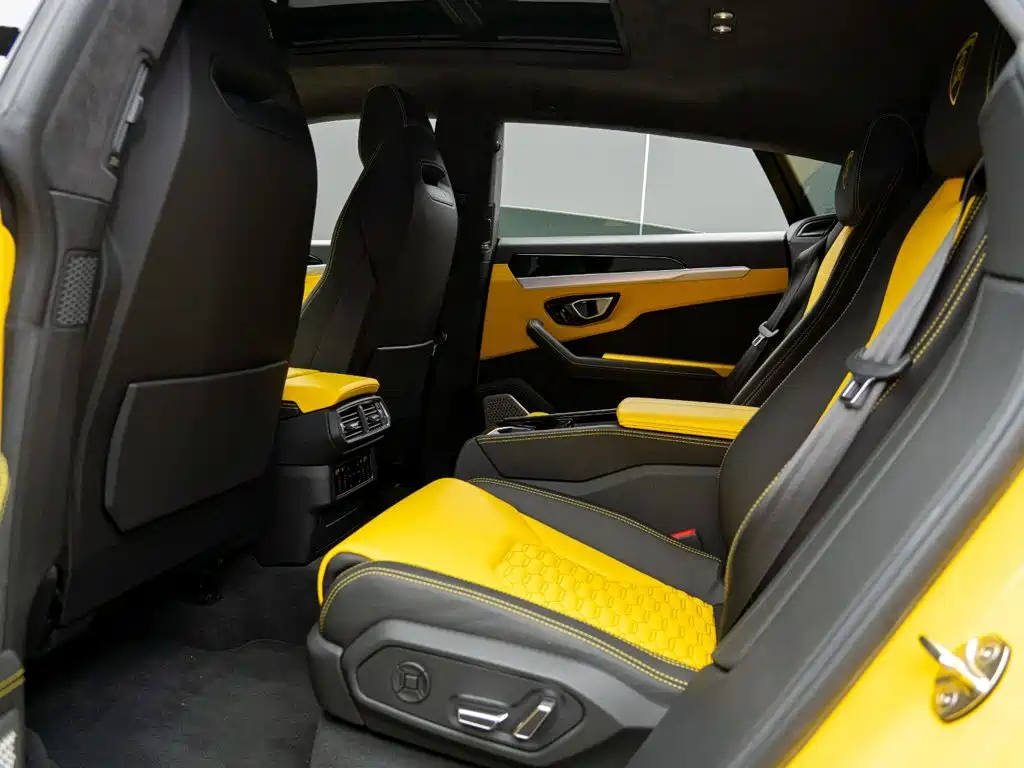 Lamborghini Urus — миниатюра 11