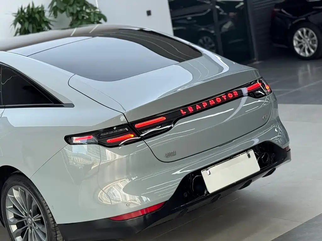 Leapmotor Leapmotor C01 — миниатюра 20