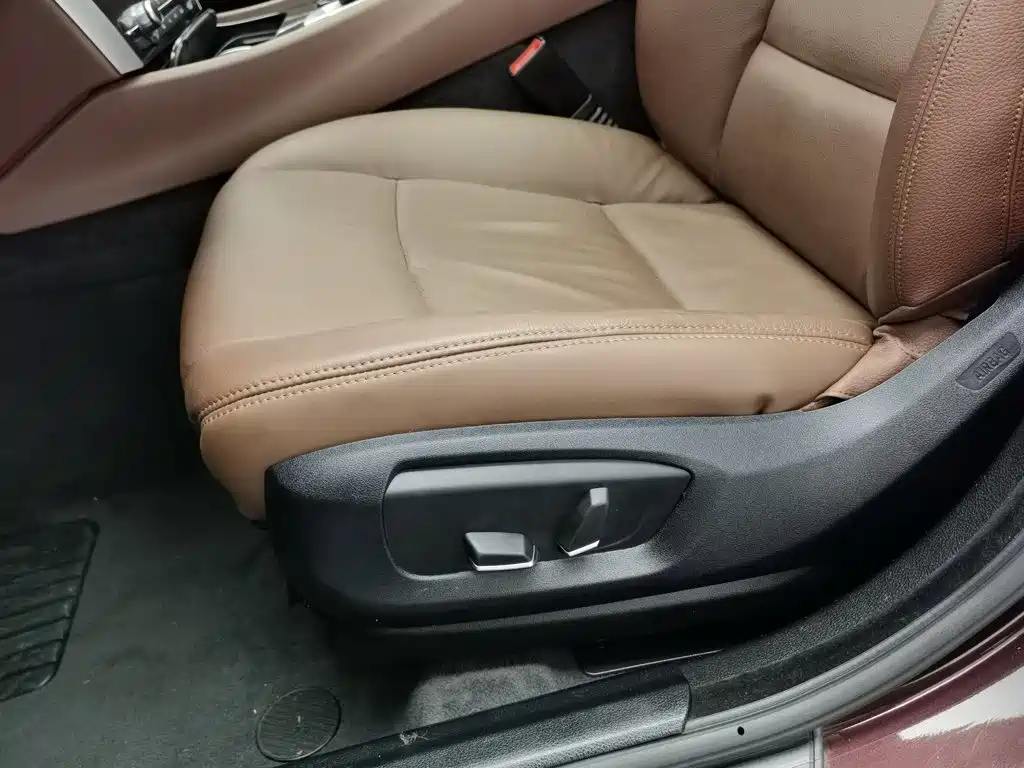 BMW 5 Series GT — миниатюра 20