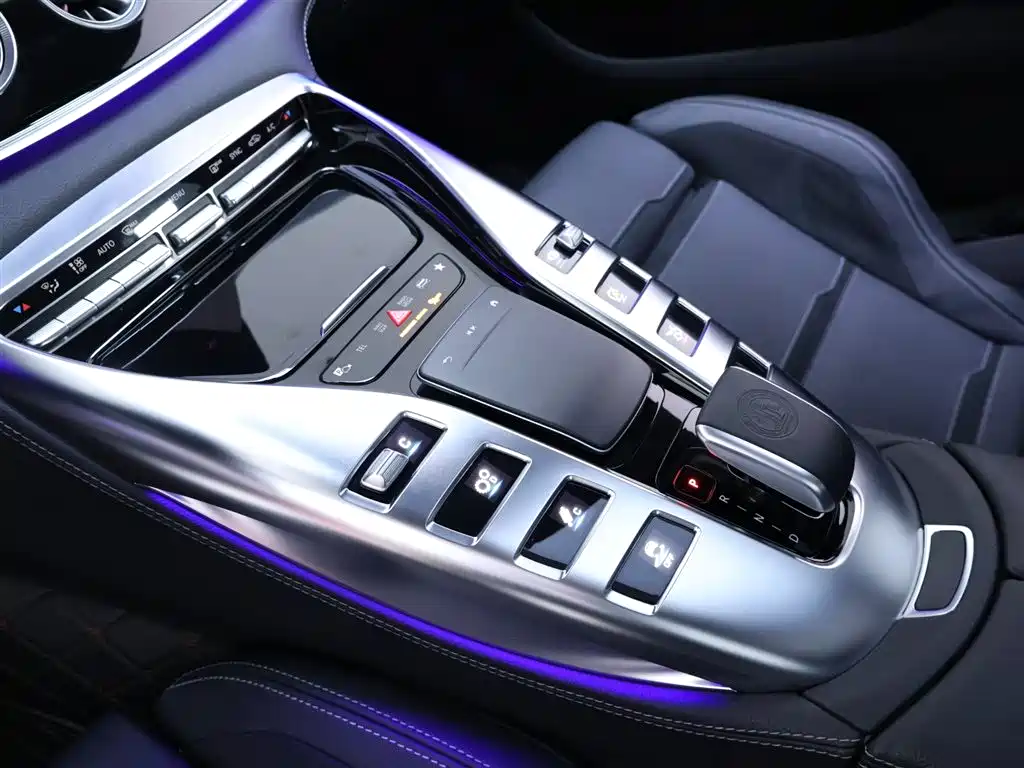 MERCEDES-BENZ AMG GT