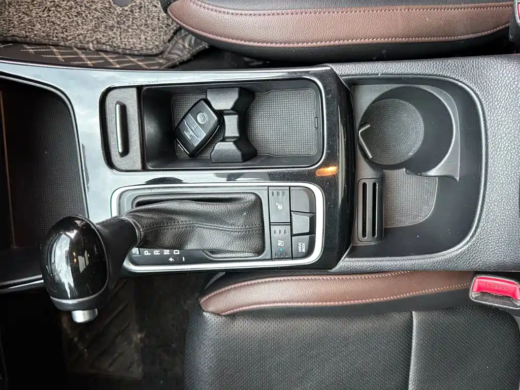 Kia K4 — миниатюра 15
