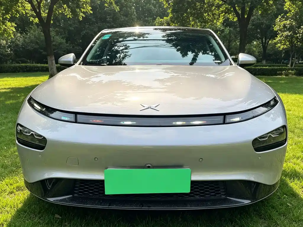 XPeng P7 — миниатюра 2
