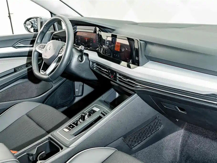 Volkswagen Golf — миниатюра 17