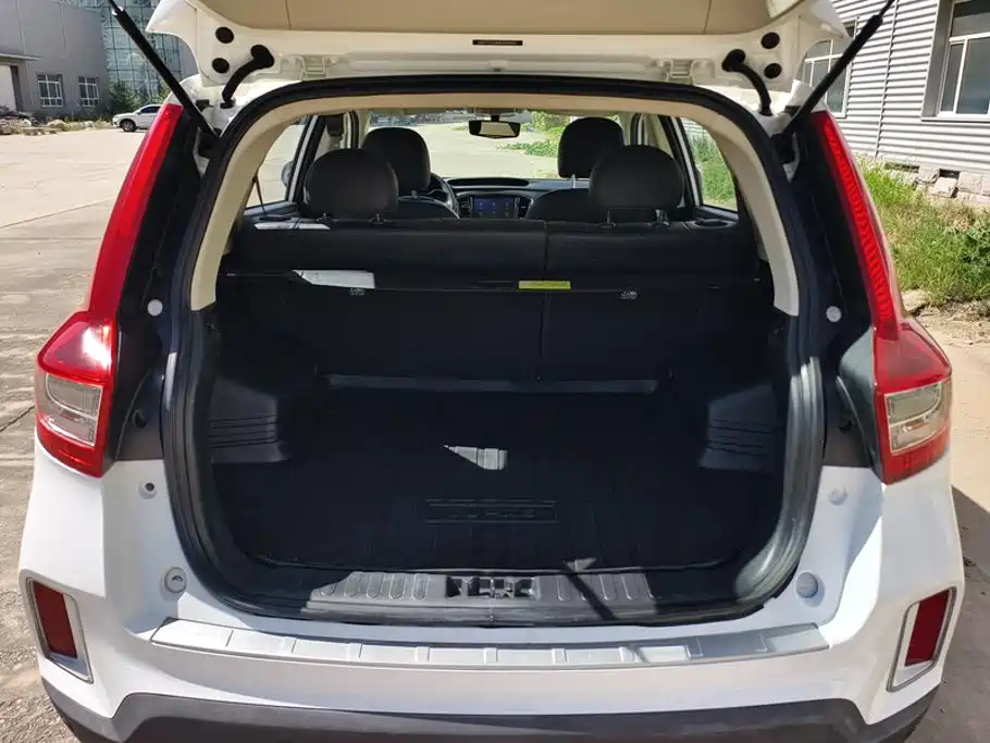 Geely Vision X6 — миниатюра 4