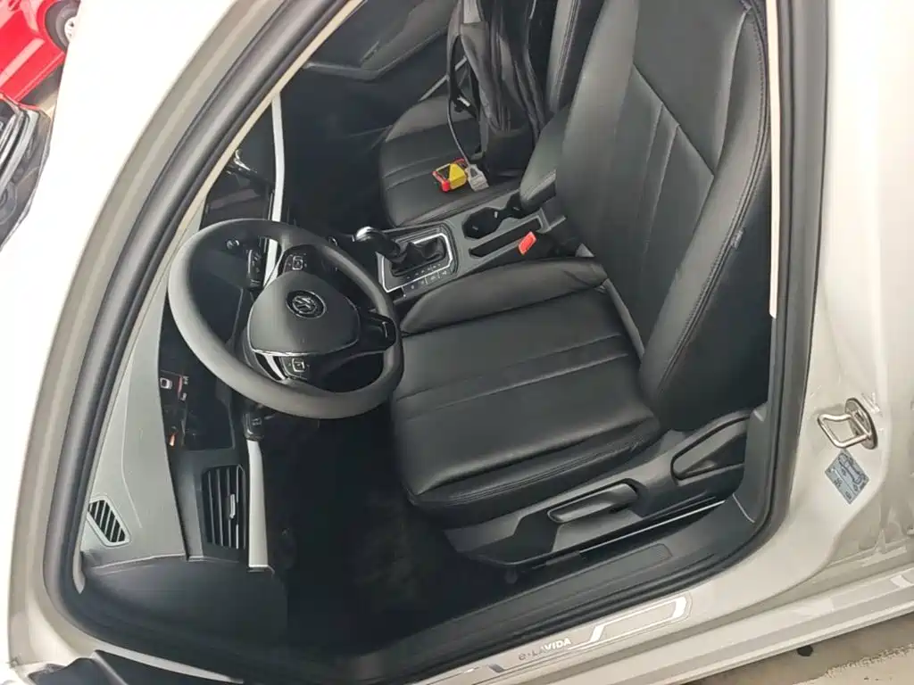 Volkswagen Lavida Pure Electric — миниатюра 15