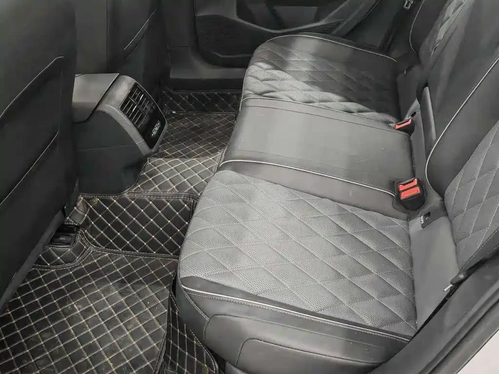 Volkswagen Sagitar — миниатюра 12
