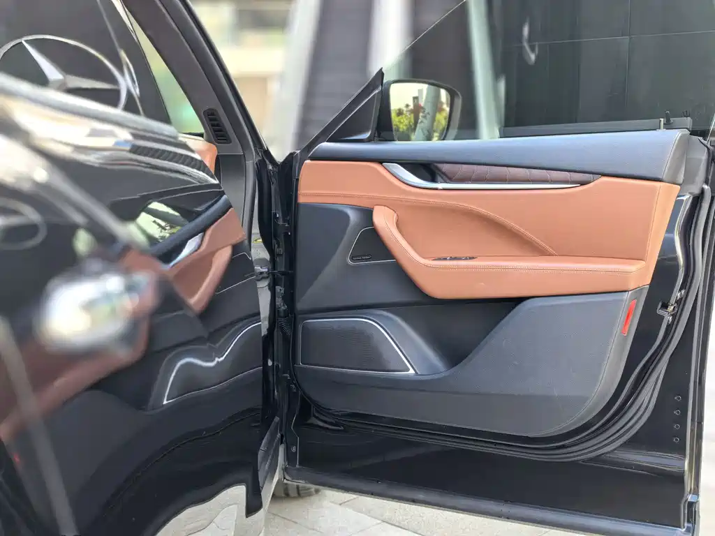 Maserati Levante — миниатюра 17