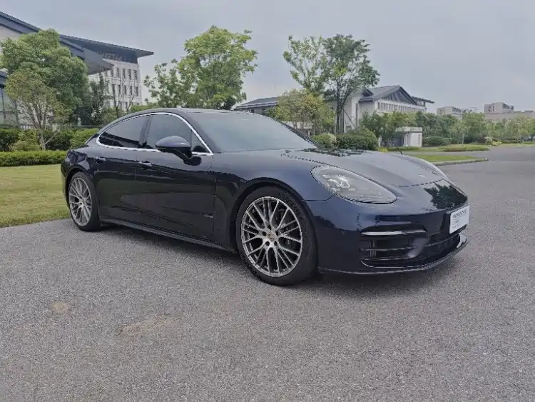 Porsche Panamera — миниатюра 6