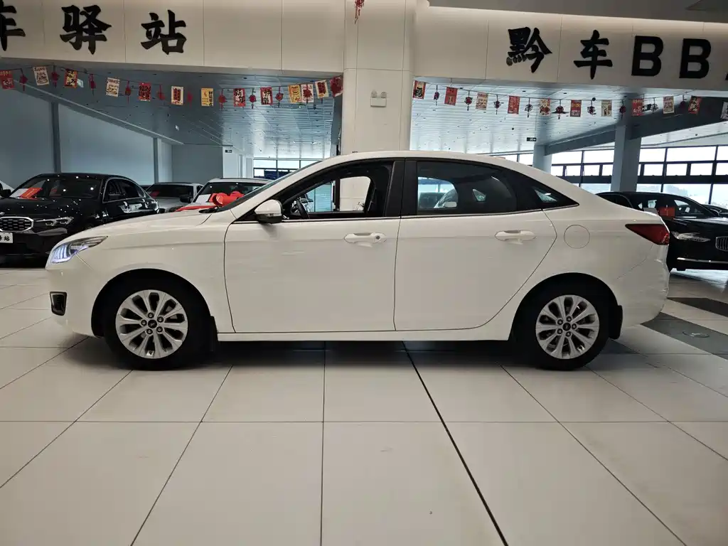 Ford Escort 1.5L Auto Fashion Type, фото 4