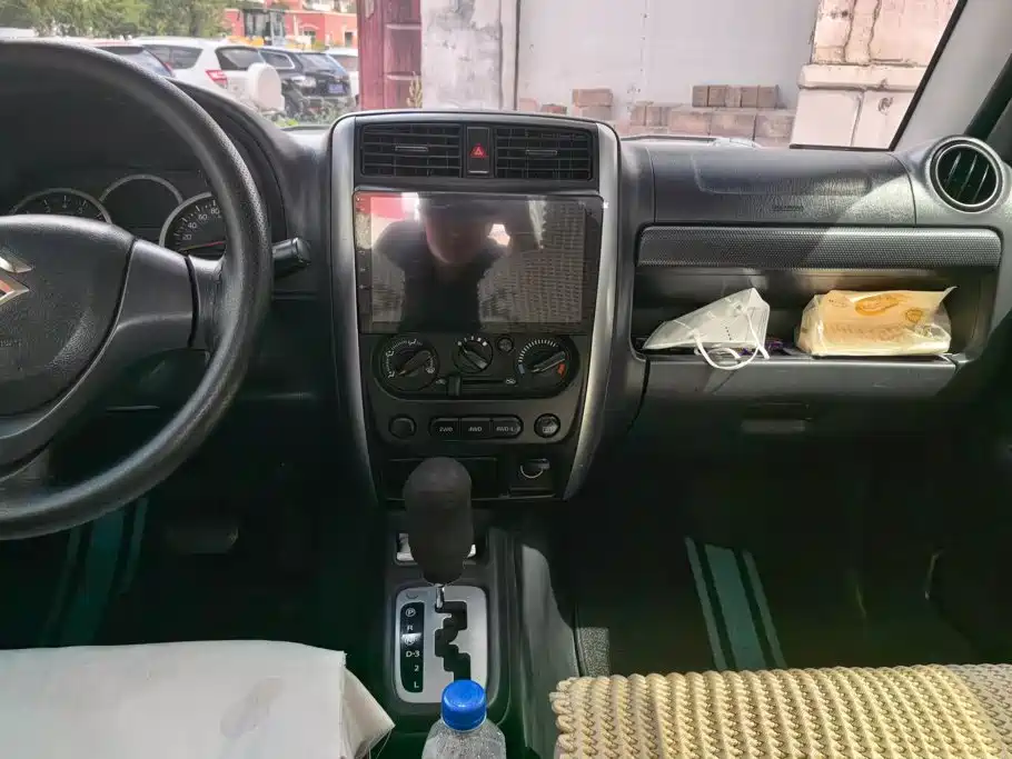 Suzuki Jimny — миниатюра 13