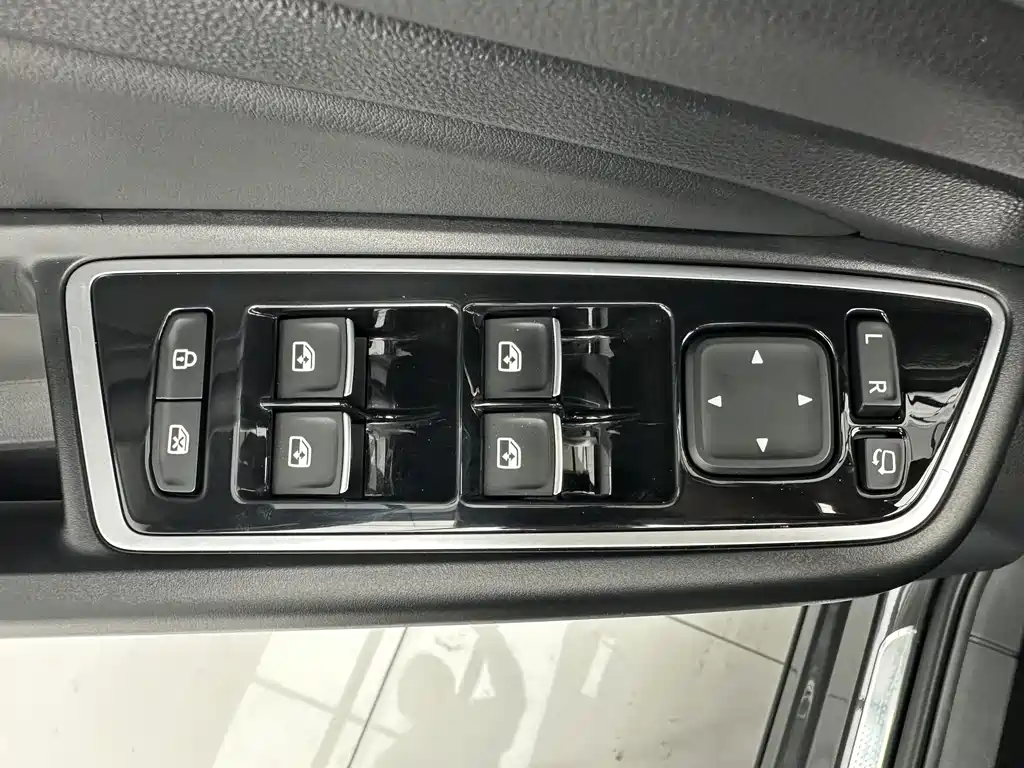 Jetta VS7 — миниатюра 12