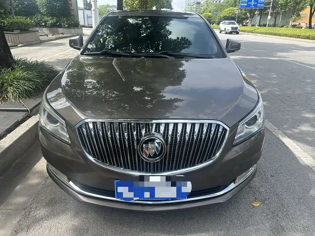 Buick LaCrosse — миниатюра 2