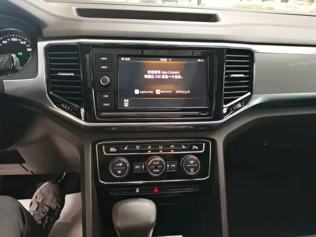 Volkswagen Teramont — миниатюра 13