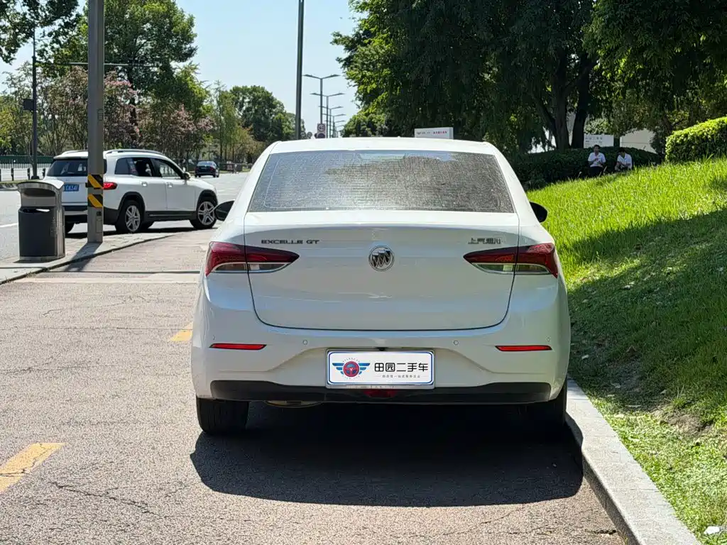 Buick Excelle — миниатюра 5