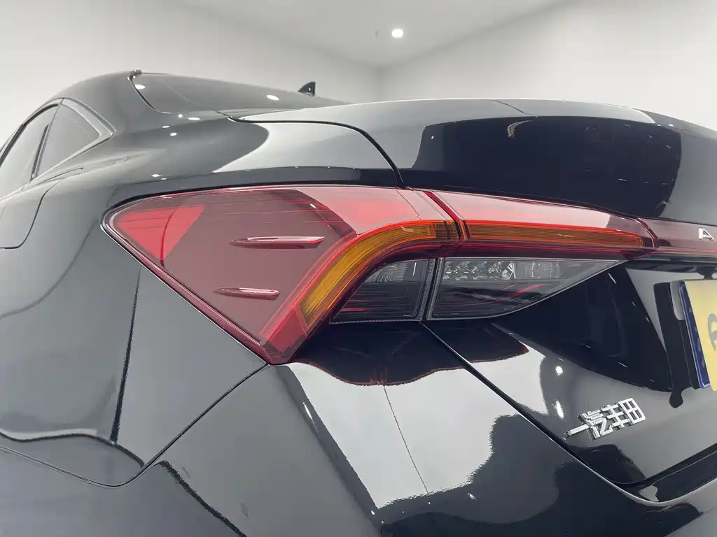 Toyota Avalon 2023 2.0L