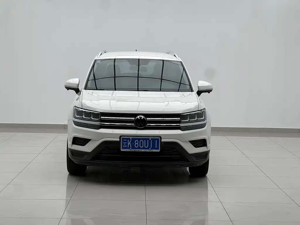 Volkswagen Tharu — миниатюра 2