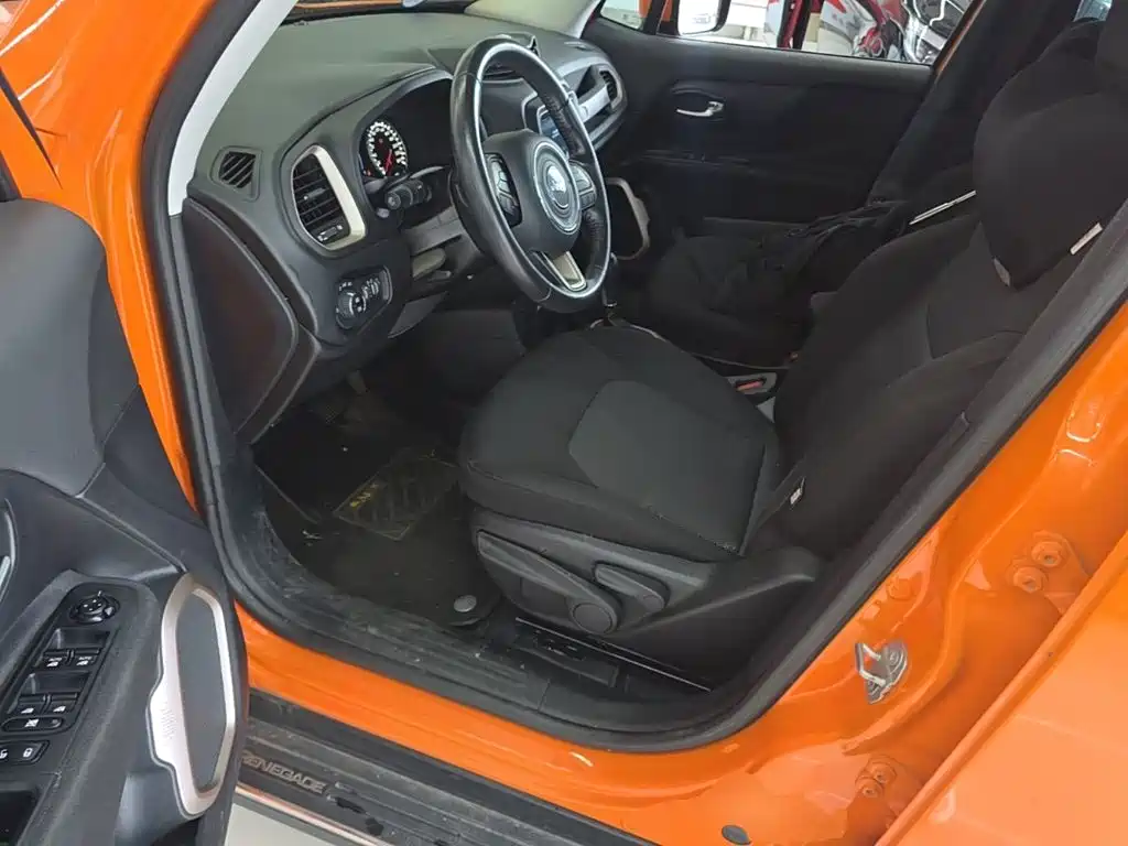 Jeep Renegade — миниатюра 20