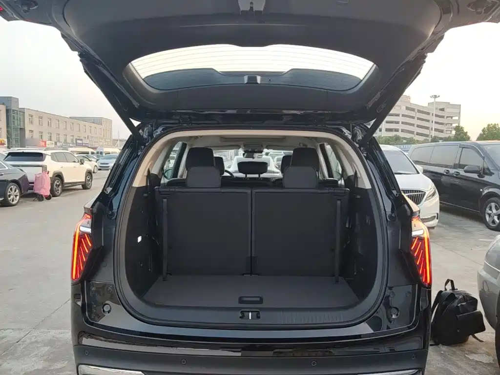 Hongqi Hongqi HS7 PHEV — миниатюра 19