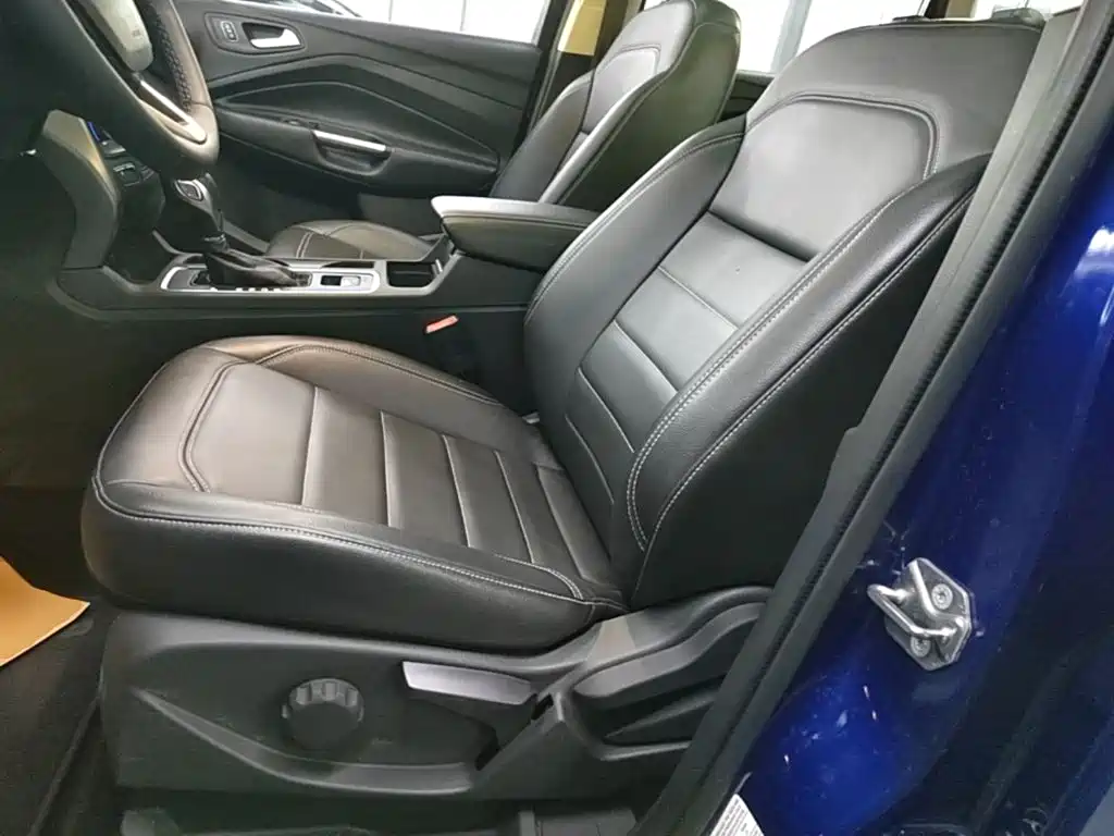 Ford Kuga — миниатюра 15