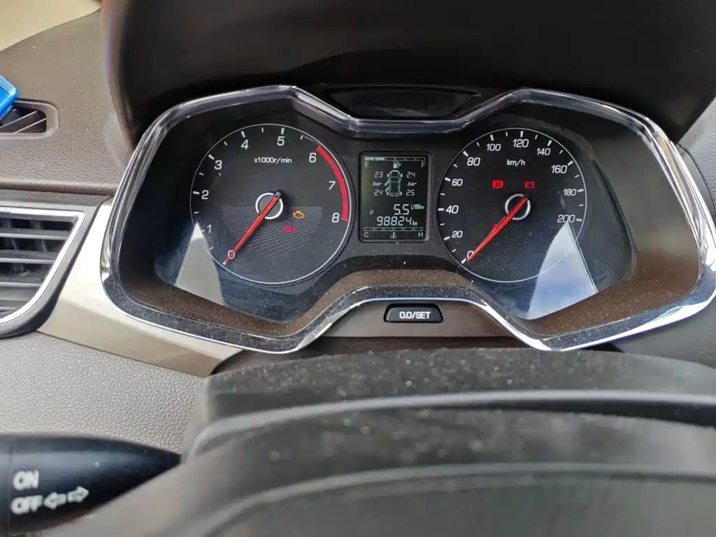 Baojun 310W — миниатюра 8