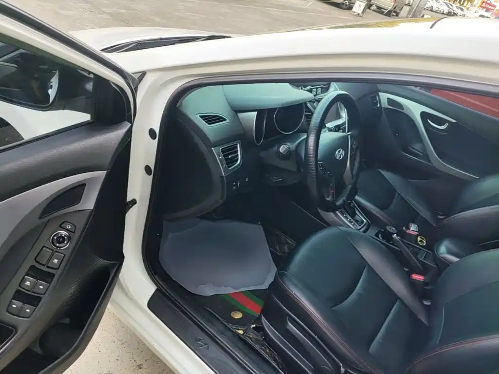 Hyundai Elantra Langdong — миниатюра 16