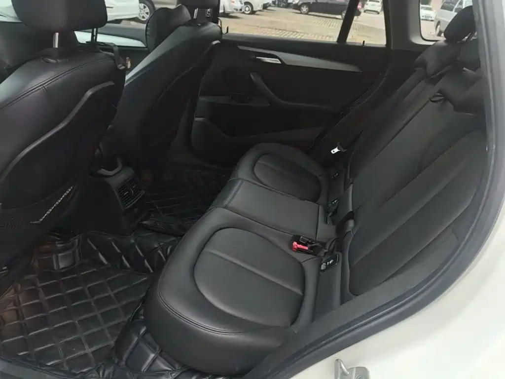 BMW X1 — миниатюра 17