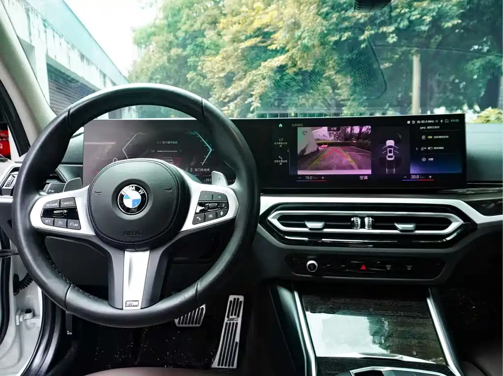 BMW 3 Series — миниатюра 13