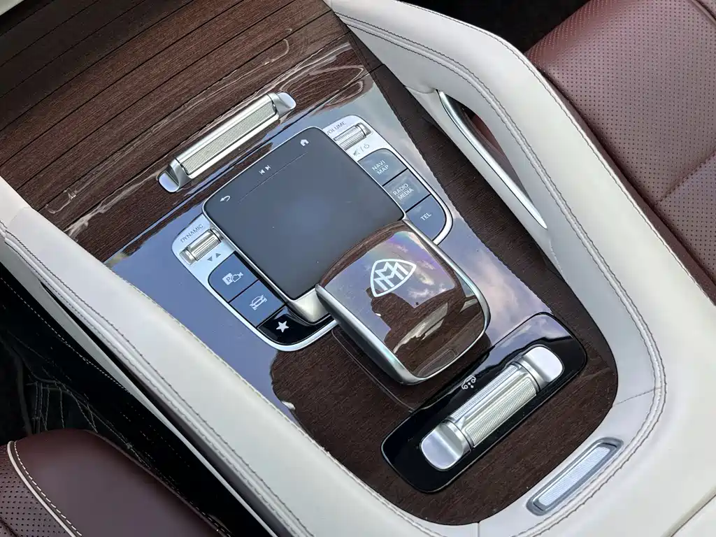 MERCEDES-BENZ MAYBACH GLS