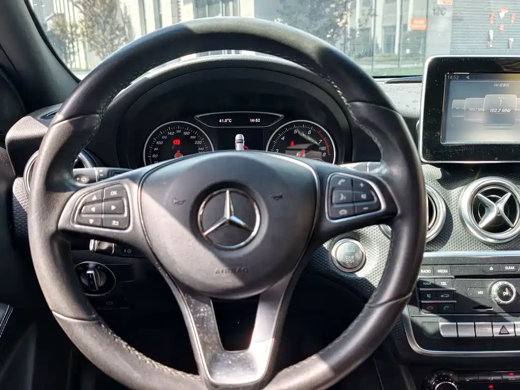 Mercedes-Benz A-Class (Import) — миниатюра 17
