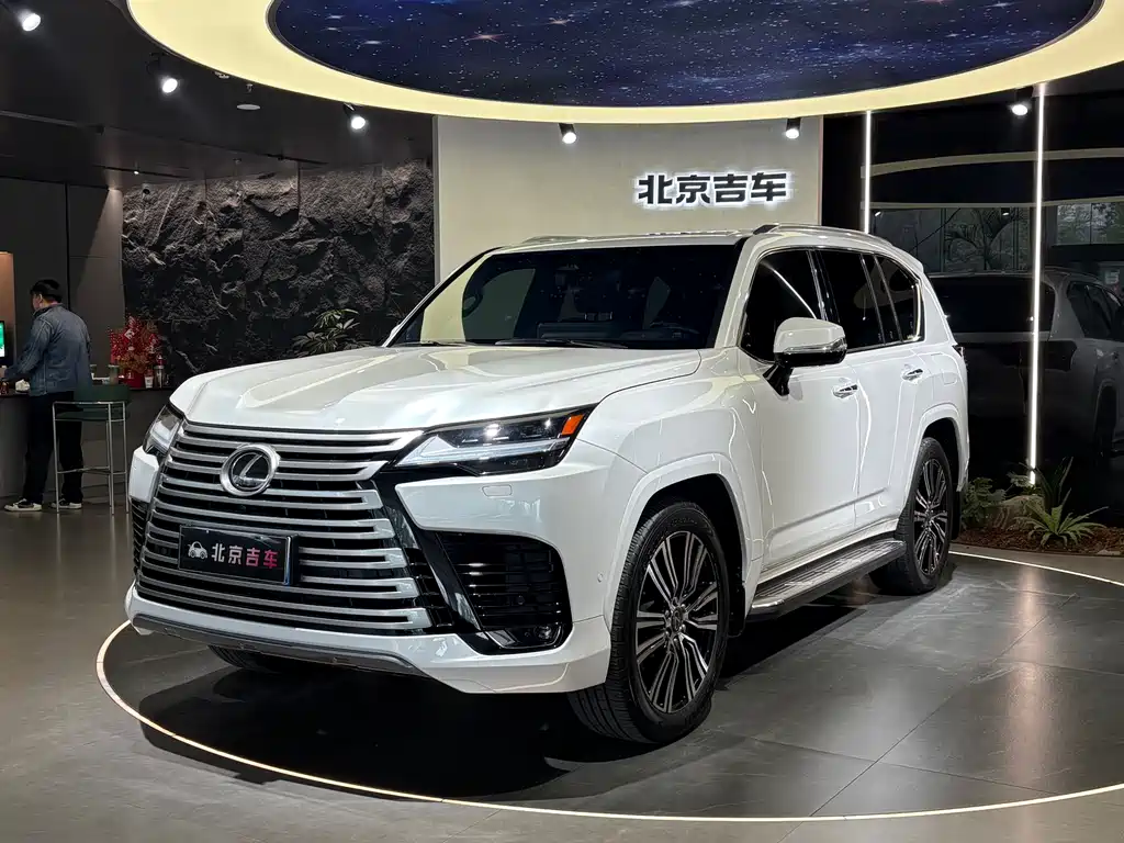 Lexus LX 2025