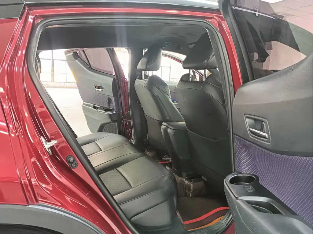 Toyota IZOA — миниатюра 5