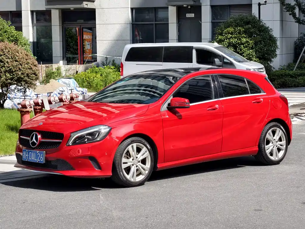 Mercedes-Benz A-Class (Import) — миниатюра 4