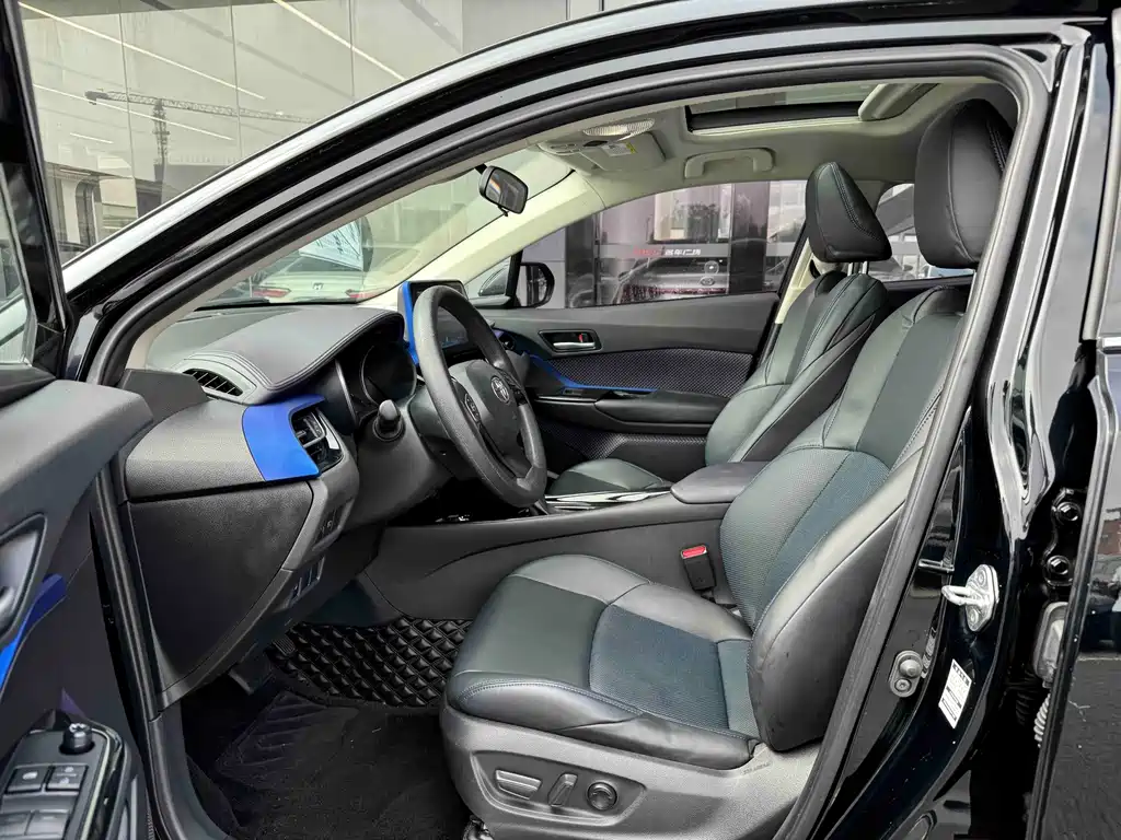 Toyota C-HR — миниатюра 4
