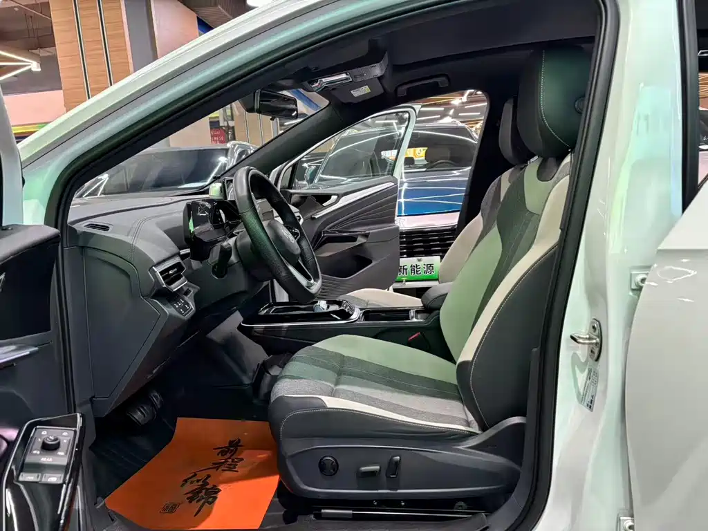 VOLKSWAGEN ID.4 CROZZ