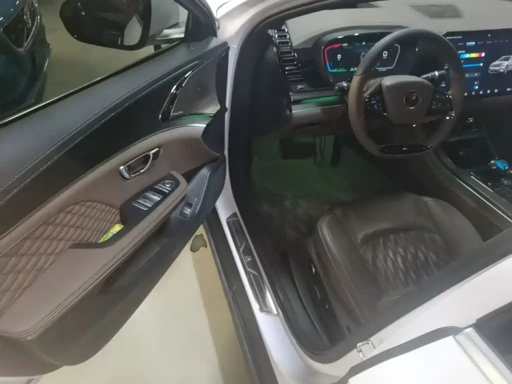 BYD Han — миниатюра 16