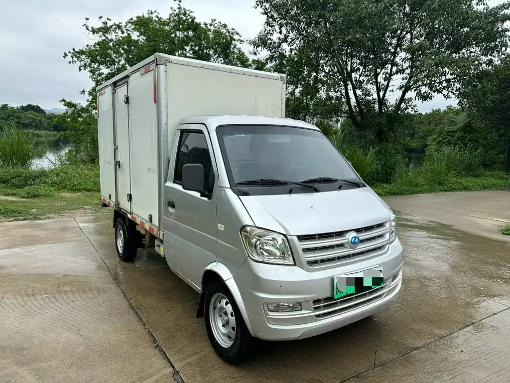 Ruichi 瑞驰新能源EK01S 2022