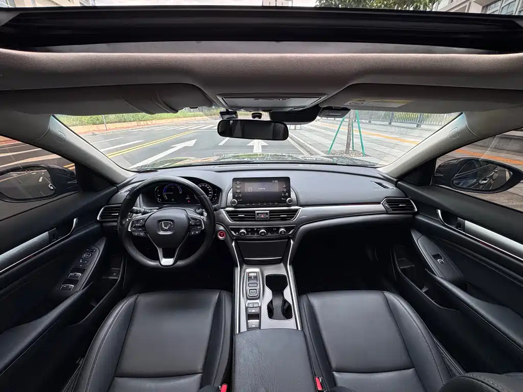 Honda Accord — миниатюра 9