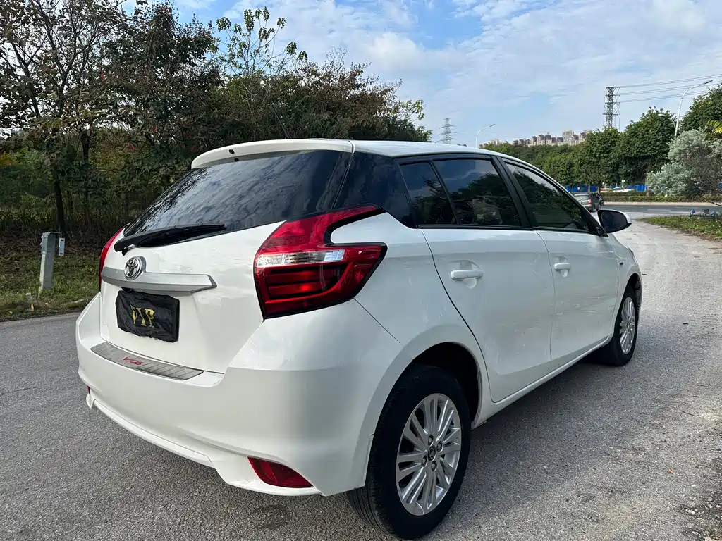 TOYOTA VIOS FS