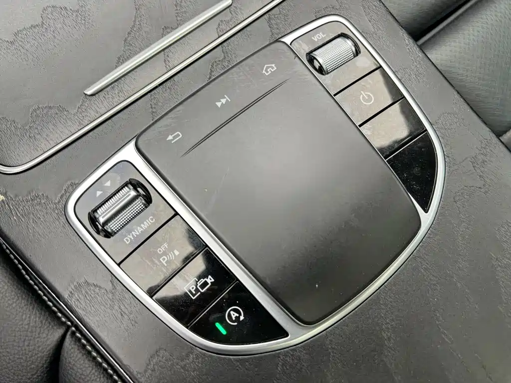 Mercedes-Benz C-Class — миниатюра 19