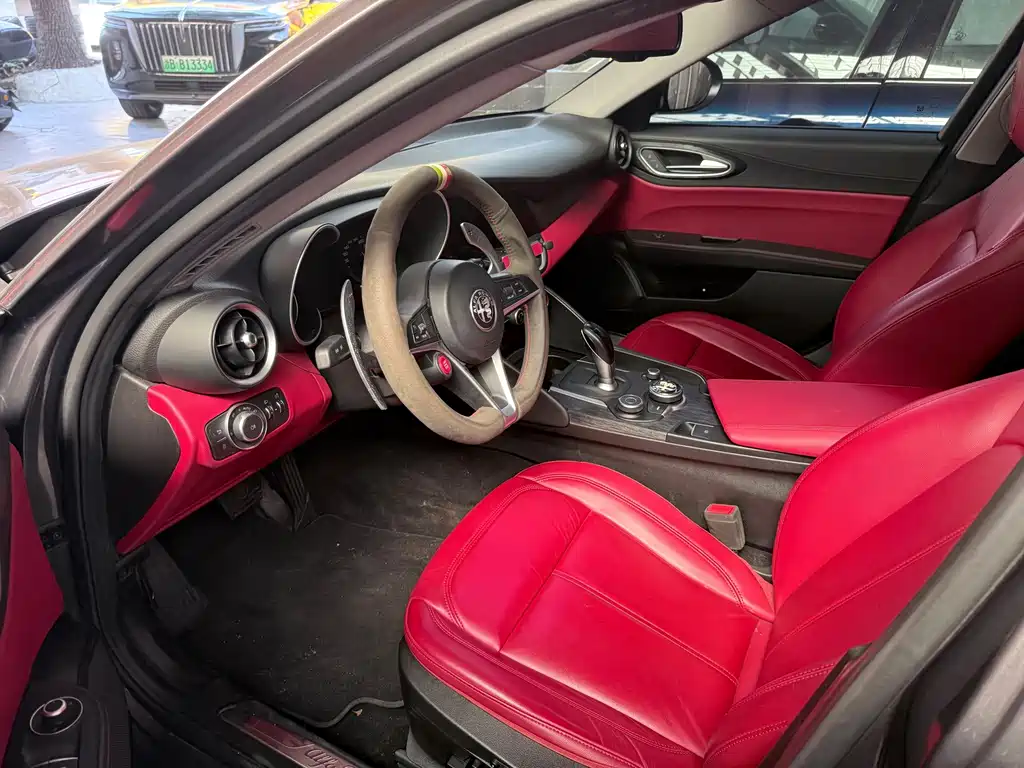 Alfa Romeo Giulia — миниатюра 4