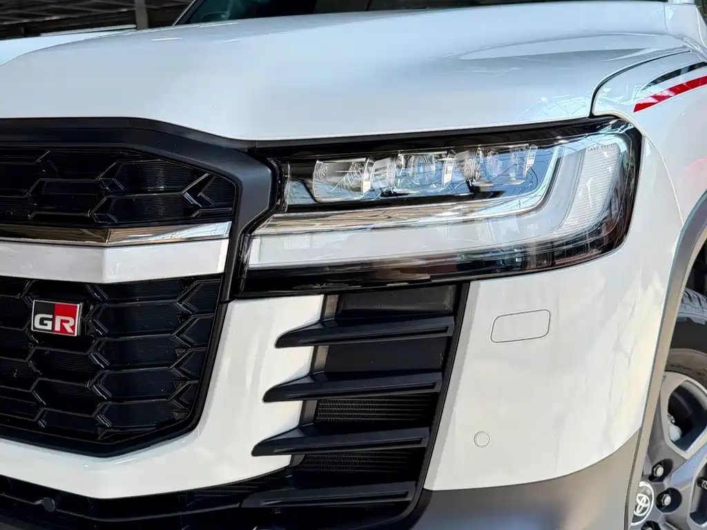 Toyota Land Cruiser — миниатюра 3