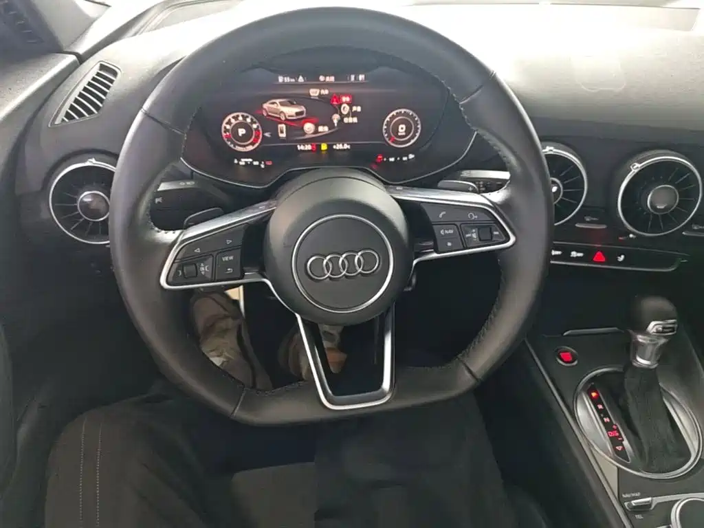 Audi TT — миниатюра 11