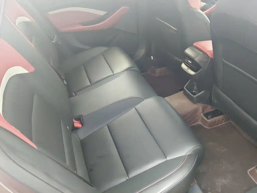 MG MG5 — миниатюра 10