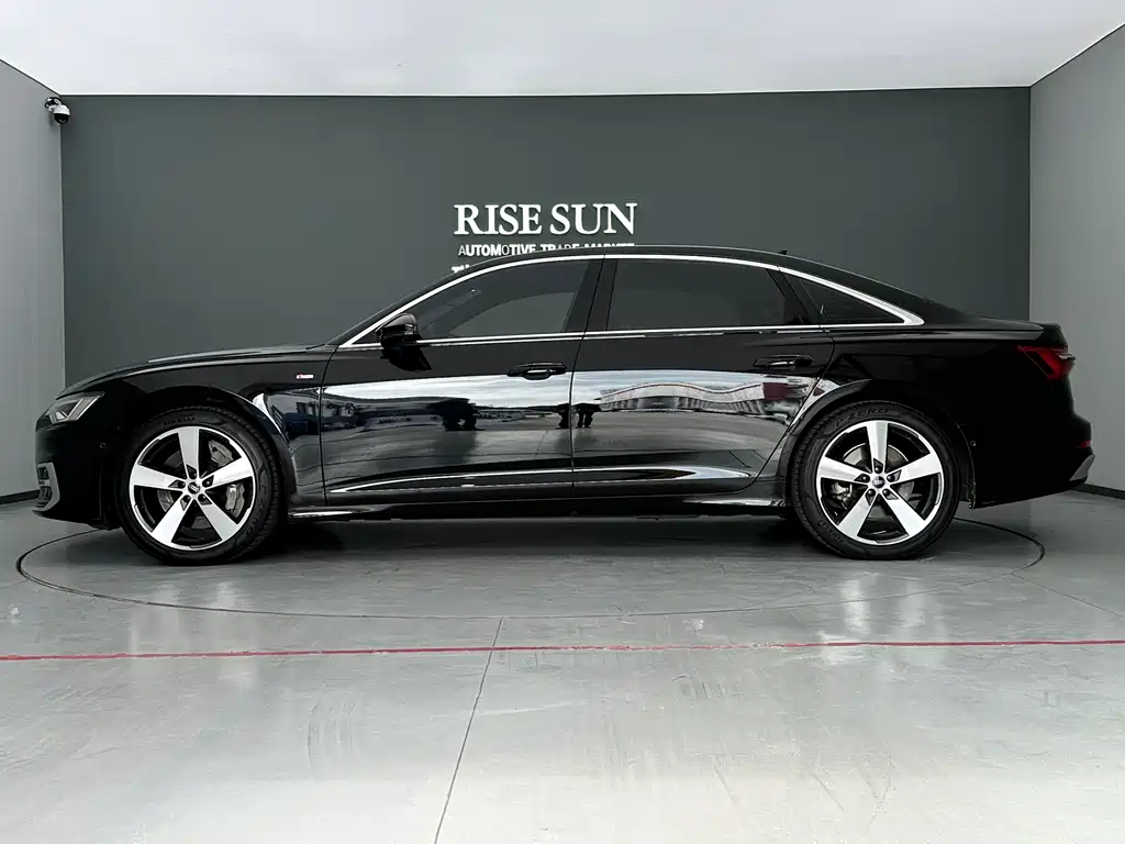 Audi A6L 2022 55 TFSI quattro Premium
