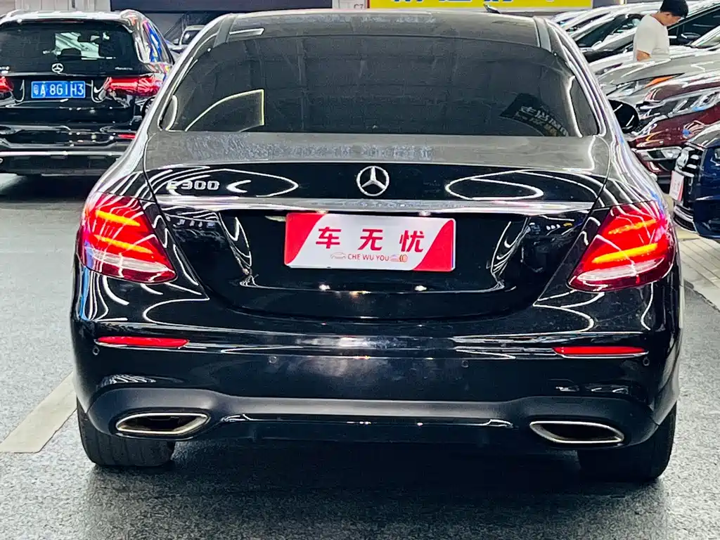 Mercedes-Benz E-Class — миниатюра 4