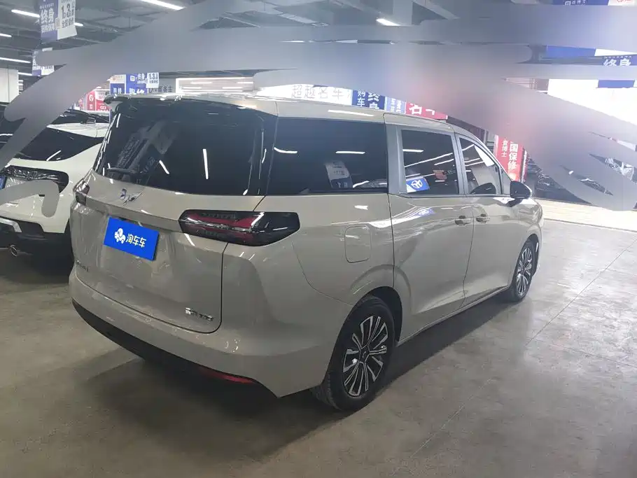 Wuling 星光730 — миниатюра 3